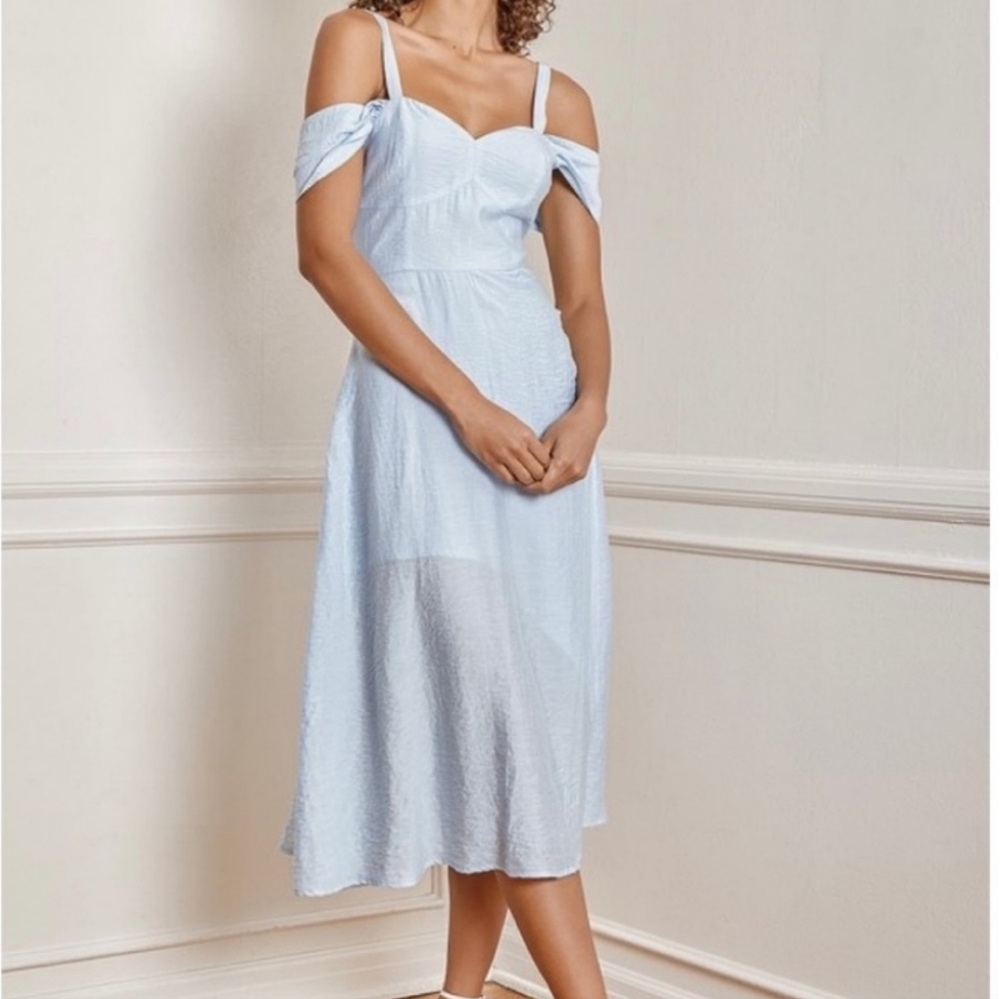 NWT Lulu's work of art light blue cold shoulder faux wrap midi dress size L